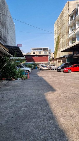 ให้เช่าอาคารพาณิชย์ 4.5 ชั้น 2คูหาตีทะลุกัน ซอยเจริญกรุง107เจริญราษฎร์10