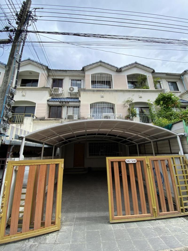 รหัส # PL1094 ให้เช่าทาวน์โฮม 3 ชั้น โครงการบ้านกลางเมือง พระรามเก้า ซอย 43 พร้อมอยู่ ใกล้เดอะไนน์พระราม9*** ราคาเช่า 25,000 บาท/เดือน รหัสทรัพย์ # PL1094ติดต่อ:: ฐิติพรรณ (ตุ่น) โทร/ID Line:: 0942823961Line:: https://line.me/ti/p/3xFA1An8Kcรหัส # PL1094 ให้เช่าทาวน์โฮม 3 ชั้น โครงการบ้านกลางเมือง พระรามเก้า ซอย 43 พร้อมอยู่ ใกล้เดอะไนน์พระราม9*** ราคาเช่า 25,000 บาท/เดือน ทาวน์โฮม 3 ชั้น โครงการบ้านกลางเมือง พระรามเก้า ซอย 43พื้นที่