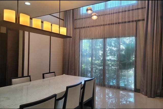 ให้เช่าบ้านเดี่ยว 2 ชั้น โครงการ เพอร์เฟค มาสเตอร์พีซ พระรามเก้า มีสระว่ายน้ำส่วนตัว ใกล้มหาวิทยาลัยนานาชาติแสตมฟอร์ด