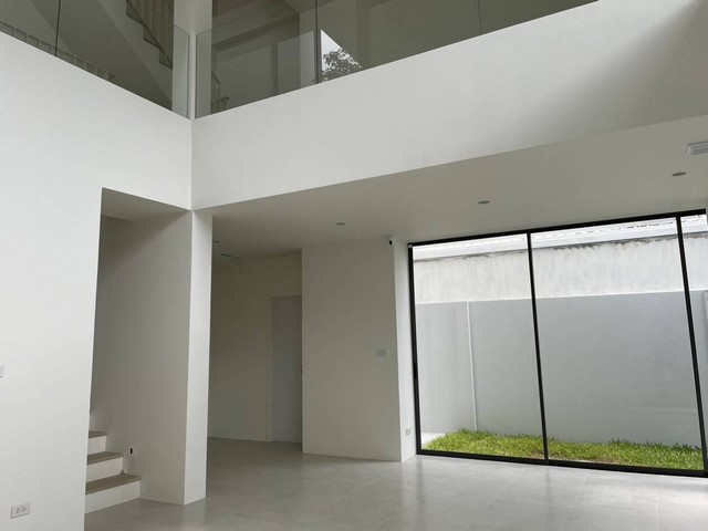 OFFICE ให้เช่า โครงการ อาคิน ซ.วิภาวดีรังสิต 84 ถ.วิภาวดี แขวงสนามบิน เขตดอนเมือง กรุงเทพ 3 Bedroom 4 น้ำ ขนาด 41 ตรว. 100000 - ใกล้ สนามบินดอนเมือง ราคานี้หาไม่ได้แล้ว