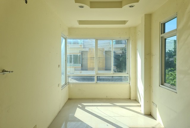 ขายทาวน์เฮ้าส์  หมู่บ้านสุรนารายณ์ ทาวน์โฮม นครราชสีมา (PKK03-04173)