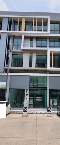 รหัส# TO562 ให้เช่าและขายโฮมออฟฟิศ 4.5 ชั้น สไตล์ Loft 363 ตรม. โครงการ เนอวานา แอท เวิร์ค Nirvana@workรามอินทรา ใกล้สถานีรถไฟฟ้าสายชมพู ใกล้ Central รามอินทรา *** ราคาเช่า 80,000 บาท/เดือน *** ราคาขาย 18.8 ล้านบาท  รหัสทรัพย์ #  TO562ติดต่อ:: ฐิติพรรณ (ตุ่น) โทร/ID Line:: 0942823961Line:: https://line.me/ti/p/3xFA1An8Kcรหัส# TO562 ให้เช่าและขายโฮมออฟฟิศ 4.5 ชั้น สไตล์ Loft 363 ตรม. โครงการ เนอวานา แอท เวิร์ค Nirvana@workรามอินทรา ใกล้สถานีรถไฟฟ้าสายชมพู ใกล้ Central 