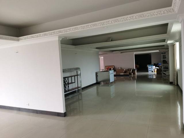 C3806 ให้เช่าและขายอาคาร 5 ชั้น พื้นที่ 1,650 ตรม. ริมถนนประดิษฐ์มนูธรรม สะพานเอกมัยเหนือ ใกล้เลียบด่วน เอกมัย ทองหล่อ