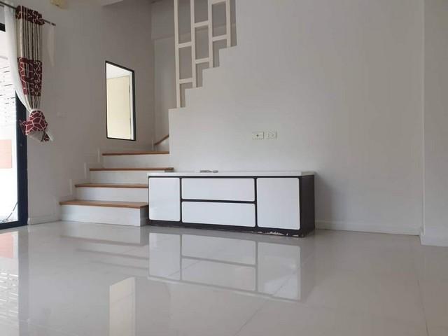 C3791 ขายทาวน์เฮ้าส์ 2 ชั้น หมู่บ้านไทม์โฮม พระราม9-หัวหมาก ซอยพระราม 9 ซอย 64 หลังมุม ใกล้เดอะไนน์พระราม 9เนื้อที่ 23 ตารางวา 2 ชั้น 3 ห้องนอน 2 ห้องน้ำสนใจนัดชมติดต่อ รหัสประกาศC3791คุณเฟลม  0638956397ID line : 0638956397: https://line.me/ti/p/LTVhEi9gAFC3791 ขายทาวน์เฮ้าส์ 2 ชั้น หมู่บ้านไทม์โฮม พระราม9-หัวหมาก ซอยพระราม 9 ซอย 64 หลังมุม ใกล้เดอะไนน์พระราม 9ขายพร้อมเฟอร์นิเจอร์ แอร์ พร้อมเข้าอยู่สนใจนัดดูก่อนได้ครับ