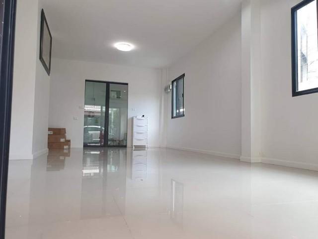 C3791 ขายทาวน์เฮ้าส์ 2 ชั้น หมู่บ้านไทม์โฮม พระราม9-หัวหมาก ซอยพระราม 9 ซอย 64 หลังมุม ใกล้เดอะไนน์พระราม 9