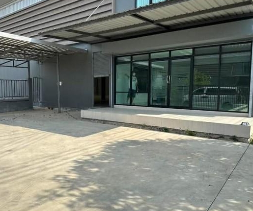 ให้เช่าโกดัง โรงงาน พื้นที่ 645 ตรม. ย่านบางเสาธง สมุทรปราการ