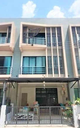  ให้เช่าและขาย ทาวน์โฮม 3 ชั้น โครงการ เวย์รา บิซเน็ต ร่มเกล้า-สุวรรณภูมิ