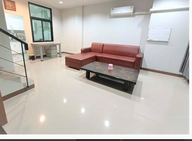 ให้เช่าและขาย ทาวน์โฮม 3 ชั้น โครงการ เวย์รา บิซเน็ต ร่มเกล้า-สุวรรณภูมิ