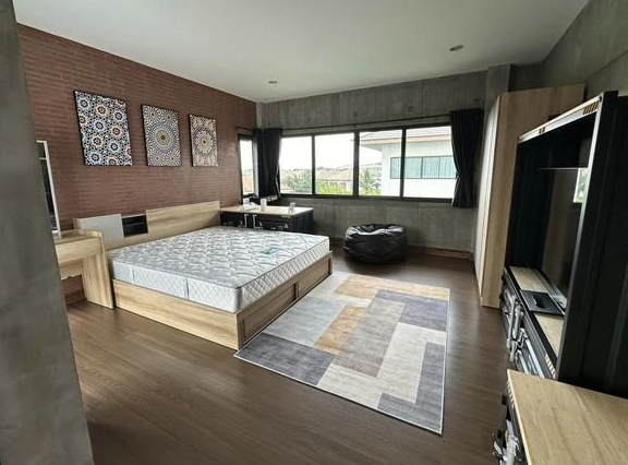 ให้เช่าและขายบ้านเดี่ยว 3 ชั้น บ้านลุมพินี สวนหลวง ร.9 มี4 ห้องนอน 4 ห้องน้ำ