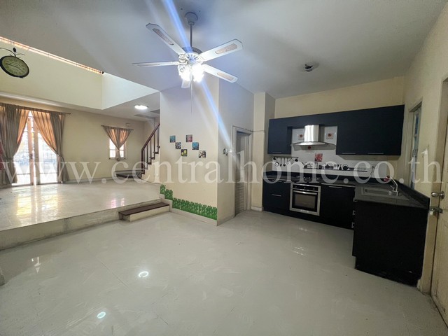 R1 ทาวน์เฮ้าส์ ออลสวีท สายไหม 54/1 หลังมุม ถูกที่สุดในโครงการ ใกล้ BTS คูคต