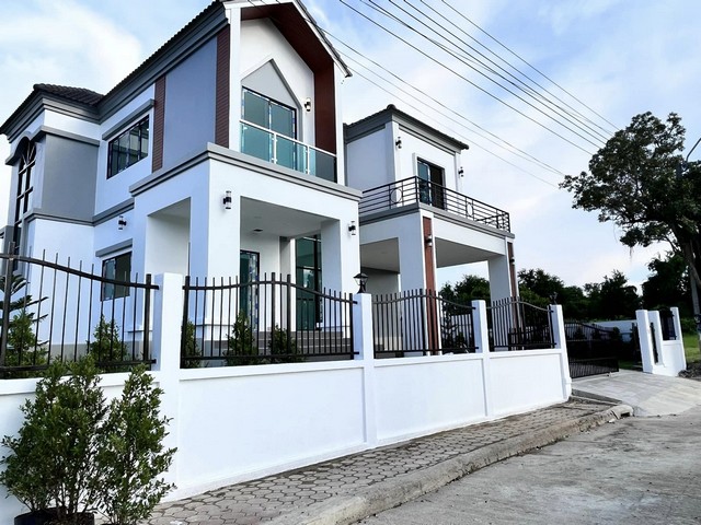 รหัส# TO762 ขายบ้านเดี่ยว 2 ชั้น 121 ตรว. โครงการกฤษดาซิตี้ เลค แอนด์พาร์ค รีโนเวทใหม่ทั้งหลัง หน้าโครงการติดถนนเทพารักษ์ กม16 *** ราคาขายเพียง 7.9 ล้านบาท ฟรีโอนรหัสทรัพย์ # TO762ติดต่อ:: ฐิติพรรณ (ตุ่น) โทร/ID Line:: 0942823961Line:: https://line.me/ti/p/3xFA1An8Kcรหัส# TO762 ขายบ้านเดี่ยว 2 ชั้น 121 ตรว. โครงการกฤษดาซิตี้ เลค แอนด์พาร์ค รีโนเวทใหม่ทั้งหลัง หน้าโครงการติดถนนเทพารักษ์ กม16 *** ราคาขายเพียง 7.9 ล้านบาท ฟรีโอน บ