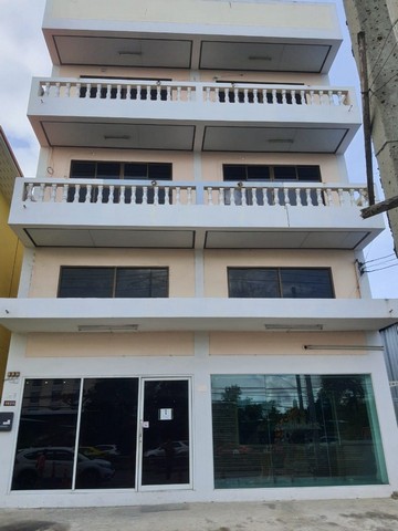 รหัส# TO768 ขายอาคารพาณิชย์ 3.5 ชั้น 2 คูหาติด ติดถนนใหญ่ลาดกระบัง ใกล้แหล่งชุมชน ใกล้สนามบินสุวรรณภูมิ *** ราคาขาย 11.9 ล้านบาท รหัสทรัพย์ # TO768ติดต่อ:: ฐิติพรรณ (ตุ่น) โทร/ID Line:: 0942823961Line:: https://line.me/ti/p/3xFA1An8Kcรหัส# TO768 ขายอาคารพาณิชย์ 3.5 ชั้น 2 คูหาติด ติดถนนใหญ่ลาดกระบัง ใกล้แหล่งชุมชน ใกล้สนามบินสุวรรณภูมิ *** ราคาขาย 11.9 ล้านบาท  อาคารพาณิชย์ 3.5 ชั้น มีชั้นลอย ดาดฟ้าเนื้อที่ 51 ตารางวาพื้นที่ใช้ส