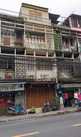 รหัส# TO767 ให้เช่าอาคารพาณิชย์ 3.5 ชั้น (ทำเต็มเป็น 4 ชั้น) 240 ตรม. ติดริมถนน อินทามระ ตรงข้ามซอยอินทามระ 57*** ราคาเช่า 25,000 บาท /เดือนรหัสทรัพย์ # TO767ติดต่อ:: ฐิติพรรณ (ตุ่น) โทร/ID Line:: 0942823961Line:: https://line.me/ti/p/3xFA1An8Kcรหัส# TO767 ให้เช่าอาคารพาณิชย์ 3.5 ชั้น (ทำเต็มเป็น 4 ชั้น) 240 ตรม. ติดริมถนน อินทามระ ตรงข้ามซอยอินทามระ 57*** ราคาเช่า 25,000 บาท /เดือนอาคารพาณิชย์ติดริมถนน อินทามระ ตรงข้ามกับซอยอินทามระ 57จำนวน 3.