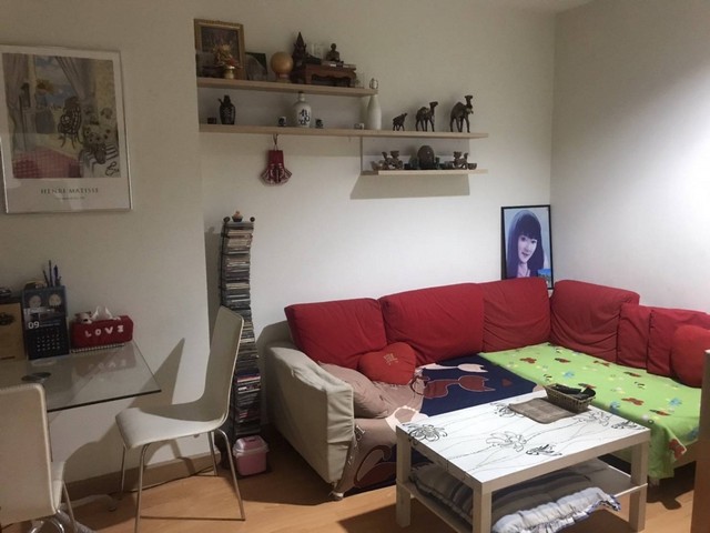 ขาย-เช่า คอนโด Life @ Ratchada - Sutthisan คอนโด ไลฟ์ แอท รัชดา - สุทธิสาร ติด MRT สุทธิสาร 1 เมตรขนาด 42 ตารางเมตร ชั้น5 ทิศตะวันออก บ่ายไม่ร้อน ไม่มีตึกบัง 1 ห้องนอน 1 ห้องรับแขก 1 ห้องครัว 1 ห้องน้ำราคาขาย ราคา4.1 ล้านบาทราคาเช่า 15,000 บาทสิ่งอำนวยความสะดวกที่ Life @ Ratchada - Suthisan (ไลฟ์ แอท รัชดา-สุทธิสาร) ประกอบด้วย โรงรถ สวนหย่อม / พื้นที่จัดบาร์บีคิว ฟิตเนส ห้องเซาว์น่า การรักษาความปลอดภัย 24 ชั่วโมง ส