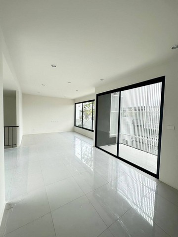 ให้เช่าอาคารพาณิชย์4ชั้น UrbanShopHouse นิวไฮบ์สุขสวัสดิ์โครงการใหม่