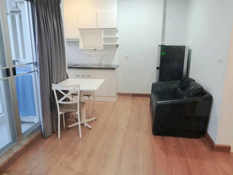 ghd000129 ขายคอนโด เดอะ พาร์คแลนด์ เพชรเกษม 56 ขนาด 35 ตรม ชั้น 6 ติด MRTหลักสอง ตรงข้ามเดอะมอลล์ บางแค ขายราคาพิเศษ 2,800,000 บาทค่าโอน 50:50สนใจติดต่อ:โบ 0937894935Line: @guruhomeddคอนโด เดอะ พาร์คแลนด์ เพชรเกษม / The Parkland Phetkasemที่ตั้ง : ถนนเพชรเกษม แขวงบางแค เขตบางแค กรุงเทพมหานครรายละเอียด :ขนาด 35 ตารางเมตรห้องทิศตะวันออก ชั้น 6 วิวสวมากวิวสระว่ายน้ำโล่ง โปร่งสบาย พร้อมสวนสวยๆ  บรรยากาศผ่อนคลาย ร่มรื่น