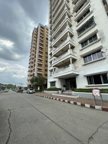 ขาย : ห้องชุดริเวอร์ปาร์คคอนโดขนาดพื้นที่ : 62 ตรม นอน1น้ำ 1 ครัว ร1รับเเขกราคาตั้งขาย : 1,690,000ทำเล รอเวอร์ปาร์คคอนโดซี ถนน : พหลโยธิน ซอย : พหลโยธิน 72ตำบล : คูคต อำเภอ : ลำลูกกา จังหวัด :ปทุมธานีใกล้ : ห้างเซียร์รังสิต 300เมตร ใกล้ : ห้างฟิวเจอร์รังสิตการเดินทางสะดวกเข้าออกได้หลายเส้นทางจัดสินเชื่อกู้ได้เต็มวงเงินติดต่อ 06-5897-6141