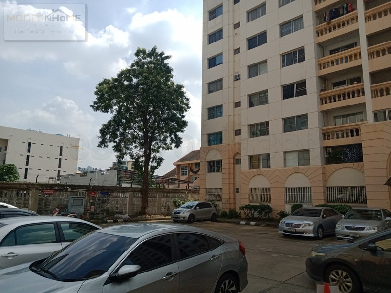 ให้เช่าคอนโด ราคาถูก! เซ็นจูรี่ ปาร์ค คอนโดใกล้ MRT พหลโยธินและ BTS ห้าแยกลาดพร้าว