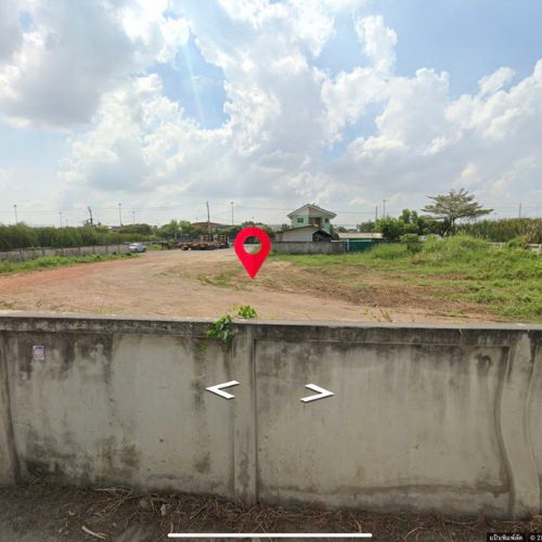 ขายถูก ที่ดินเปล่า ถมแล้วลาดกระบัง 1ไร่ 3 งาน 21 ตร.วา ล้อมรั้วปูน มีโฉนด  พื้นที่สีม่วง ใกล้สนามบินสุวรรณภูมิ เข้าอออกได้ 2 ทางรายละเอียดขายถุก ที่ดินเปล่า ถมแล้ว 1ไร่ 3 งาน 21 ตร.วา พื้นที่สีม่วง เขตลาดกระบัง ถนนไอซีดี ใกล้สนามบินสุวรรณภูมิ / ลานฝากตู้คอนเทนเนอร์ / สถานีขนส่งสินค้าร่้มเกล้า ถนนกว้าง เหมาะสำหรับทำโลจิสติกส์ คลังสินค้า  ลานจอดรถหัวลาก / warehouse /สำนักงา�