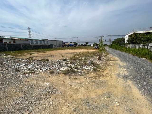 ขายที่ดินสวยเป็นรูปถุงทอง 2-3-86 ไร่ ถมแล้ว บางใหญ่ นนทบุรี  ติด 7-eleven  ZW296