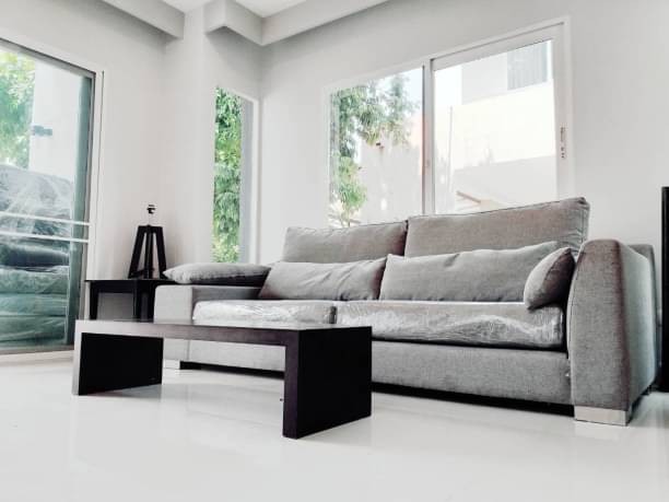 ทำเลดีสุดๆ เจ้าของไม่เคยเข้าอยู่ ขาย 5.9 ล้าน 51 ตรว. 3 นอน 2 น้ำ สีวลี สันกำแพง ตกแต่ง และจัดสวนสวย เฟอร์นิเจอร์ครบ