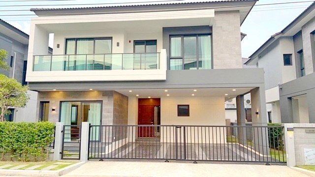 ให้เช่า คฤหาสน์ 2 ชั้น 98ตรว. 260ตรม.เฟอร์ครบ The City เมกา บางนา Concordian International School (CIS) 99,998B-M 4นอน 5น้ำ 3จอดรถ 5แอร์ IKEAFor rent Mansion 98sq.wa. The City Mega Bangna 2-story Concordian International School (CIS) 260sq.m. fully furnished 99,998B-M 4bed 5bath 3parking 5A/C.กาญจนา ศรีนครินทร์ถนนบางนา-ตราด ตำบลบางแก้ว อำเภอบางพลี สมุทรปราการ 105404 ห้องนอน 1 ห้องพักผ่อน  1 ห้องครัว5 ห้องน้ำ3 ที่จอดรถ ( ในร่ม)5 แอร์2 เครื่องทำน้ำอุ่น- ไมโครเวฟ- ตู้เย็น- เตาไฟฟ้า- เครื่องซักอบผ้า- ชุดโต๊ะรับประทานอา