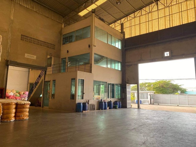 ให้เช่า โรงงาน -โกดัง พื้นที่ 6,000 ตร.ม มีใบอนุญาต รง.4 พื้นที่สีม่วง บางบัวทอง นนทบุรี