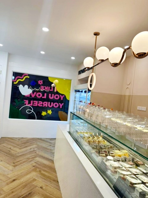 โรงพยาบาลคามิลเลียน BTS ทองหล่อ เซ้งขาดทุน 1.5 ล้านบาท ร้านสินค้าเพื่อสุขภาพ ใจกลางเอกมัย 25ตรว.85ตรม.39,999B-M 2แอร์  1น้ำ จอดรถได้หลายคันBTS ThongLor Sell at Loss 1.5MB Health products store in the heart of Ekkamai Camillian Hospital 25sq.wa. 85sq.m. 39,999B-M 2A/C 1bath parking for many cars.ทองหล่อซ.เอกมัย  แขวงคลองตันเหนือ เขตวัฒนา กรุงเทพมหานคร 101102 ห้องโถง1 ห้องน้ำ1 ห้องครัวสิ่งที่จะได้รับ :แอร์สองเครื่อง พร้อมประกันและเซอวิส มูลค่า 60,000 บาทรีโนเวทใหม่ทั้งหมด เฟอร์น