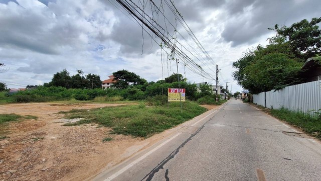 ขายด่วน ที่ดิน 1-1-57 ไร่ ติดโรงแรมนาดี 10 ใกล้โรงเรียนแก่นนครวิทยาลัย ขอนแก่น  ZE554