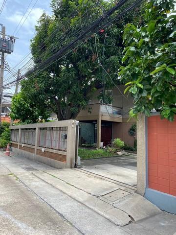 ขายบ้านเดี่ยว2ชั้นหลังมุม 74 ตร.ว ย่านเอกมัย ปรีดี สุขุมวิท71 สุขุมวิท63 