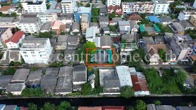 ที่ดินเปล่า ซอยลาดพร้าว 134 ใกล้แนวรถไฟฟ้า MRT สายสีเหลือง 2  สถานี