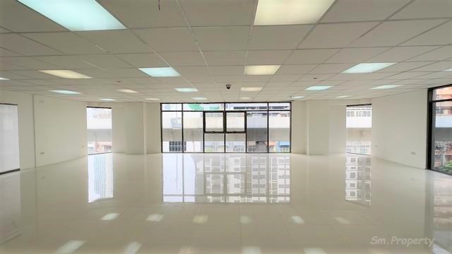 Sm537  ให้เช่าอาคารสำนักงาน 7 ชั้น  Standalone ขนาด  1,000 ต.รม.  เจริญนคร กรุงธนบุรี พร้อมมีลิฟท์โดยสาร