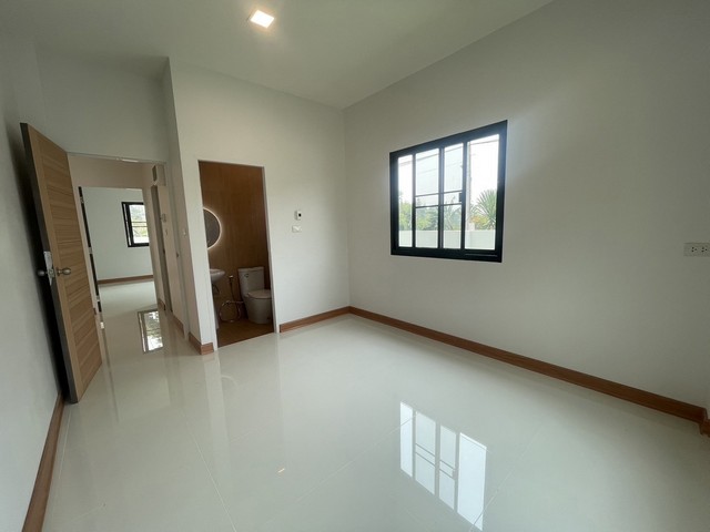 ขายบ้านใหม่ ตำบลป่าไผ่ อำเภอสันทราย จังหวัดเชียงใหม่