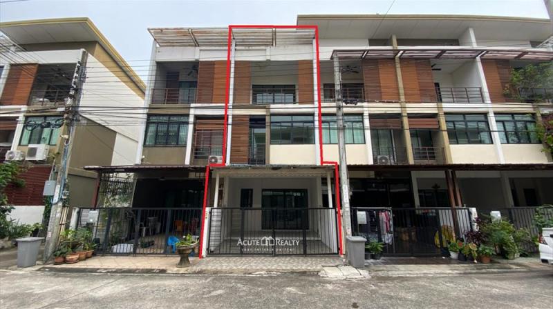 ขายทาวน์โฮม 3 ชั้น โครงการซิกเนเจอร์ เพชรเกษม 69 ทำเลดี เดินทางสะดวก