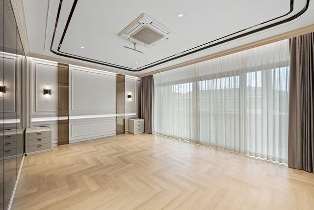 C3907 ขายบ้านเดี่ยว 2 ชั้น โครงการเพอร์เฟค มาสเตอร์พีซ พระราม 9 - กรุงเทพกรีฑา ใกล้ โรงเรียนสารสาสน์ร่มเกล้าฝ่ายอินเตอร์เนื้อที่ 211.3 ตรว. พื้นที่ใช้สอย 738 ตรม. 4 ห้องนอน 5 ห้องน้ำ 3 ห้องแม่บ้าน สนใจนัดชมติดต่อ รหัสประกาศC3907คุณเฟลม  0638956397ID line : 0638956397: https://line.me/ti/p/LTVhEi9gAFC3907 ขายบ้านเดี่ยว 2 ชั้น โครงการเพอร์เฟค มาสเตอร์พีซ พระราม 9 - กรุงเทพกรีฑา ใกล้ โรงเรียนสารสาสน์ร่มเกล้าฝ่ายอินเตอร์เน