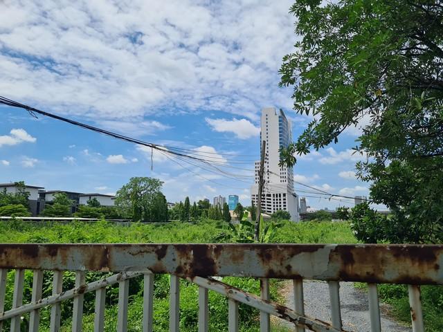 C3877 ขายที่ดินถมแล้วเนื้อที่ 3 ไร่กว่า ถนนพระราม 9 หลังตึก KPN ติดกับโครงการบ้าน Issara residence ที่ดินรูปสี่เหลี่ยม