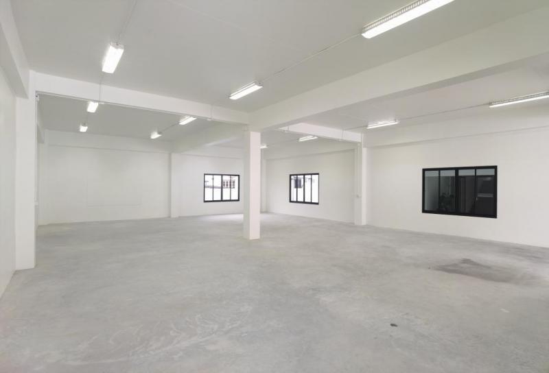 C3873 ให้เช่าสำนักงาน 3 ชั้น พร้อมโกดังชั้นล่าง ย่านบางนา สำโรง ซอยแบริ่ง15 ปากซอยมีร้านค้า ร้านสะดวกซื้อ ใกล้รถฟ้าBTSแบริ่ง