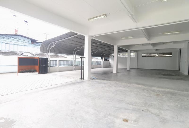 C3873 ให้เช่าสำนักงาน 3 ชั้น พร้อมโกดังชั้นล่าง ย่านบางนา สำโรง ซอยแบริ่ง15 ปากซอยมีร้านค้า ร้านสะดวกซื้อ ใกล้รถฟ้าBTSแบริ่ง