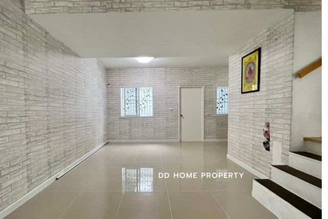 ขายหมู่บ้านพฤกษา38/3 บางกรวยไทรน้อย หน้าบ้านหันทางทิศตะวันตกเฉียงใต้ (DD001559)