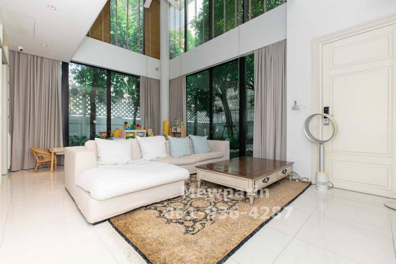 428910 ขายบ้าน อิสสระ เรสซิเดนซ์ พระราม 9  ขนาด 96 ตร.วา พื้้นที่ใช้สอย 530 ตรม. บ้านเดี่ยว3ชั้น