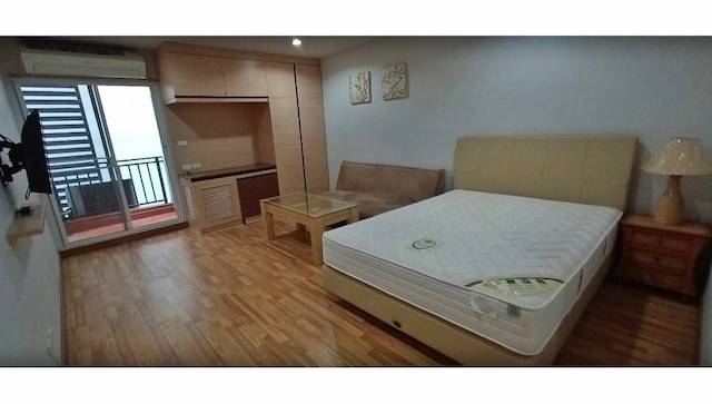 Regent Home 19 สะอาด เป็นส่วนตัว สงบ ชั้น 4 BTS บางจาก ***บริการรับฝากขาย/เช่าบ้าน  คอนโด และให้คำปรึกษา สนใจติดต่อได้ตลอดเวลา*** สนใจรายละเอียดเพิ่มเติมหรือรูปภาพหรือนัดชมห้อง ติดต่อ เอกชัย (Aui)T. 089-799-5598 Line ID:  @auiauiaui001 ( เติม @ ด้านหน้า )แบบห้อง  1 ห้องนอน 1 ห้องน้ำ ขนาด 31 ตรม. ชั้น 4  อาคาร Aห้องใหม่สะอาด ตกแต่งสวยงาม พร้อมเข้าอยู่รายละเอียด--------------------------------------------------------------ราคาเช่า  :  8,500 บาทต่อเดือน--------------