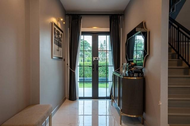 PT12 ขาย ให้เช่าบ้าน 2 ชั้น โครงการ THE MATIAS เดอะ เมเธียส กัลปพฤกษ์ - กาญจนาภิเษก ใกล้เดอะมอลล์บางแค BTS หลักสอง ขนาด105 ตรว. วิวสวน ไม่มีบ้านอื่นๆ บัง ซอย เพชรเกษม 63 แขวงหลักสอง เขตบางแคราคาขาย 19,500,000 บาทราคาเช่า 290,000 บาท/เดือนติดต่อ คุณช่อผกา 0616198565 LINE 0616198565*ขายเพราะเจ้าของต้องการย้ายไปในเขตอื่น บ้านขนาดใหญ่เกินไปสำหรับอยู่กันเพียง 2 คนบ้านเดี่ยว 2 ชั้น โครงการ THE MATIAS เดอะ เมเธียส กัล