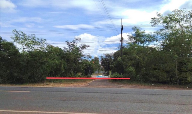 รายละเอียดเพิ่มเติมCode ID : PKK02-13645ราคาขาย       4,426,000 บาท- ขนาดพื้นที่ :  800 ตร.ว (2 ไร่) - พื้นที่ใช้สอย :  560.50 ตร.ม- จำนวนห้อง :  3 ห้องนอน 3 ห้องน้ำ- จอดรถ :    1-2 คัน- บ้านเดี่ยว :    2 ชั้น- บ้านเดี่ยวหันทางทิศ :- อายุอาคาร :   10 ปีพิกัดทรัพย์ :    https://maps.app.goo.gl/zS6PKFQE8bCVwSee9สถานที่ใกล้เคียง- ใกล้ตลาดสดชุมชนหนองฮี - ใกล้โรงพยาบาลส่งเสริมสุขภาพตำบลนางาม- ใกล้วัดป่าดงเม็ก- ใกล้โรงเรียนบ้านนายอสอบถามเพิ่มเติม/นัด