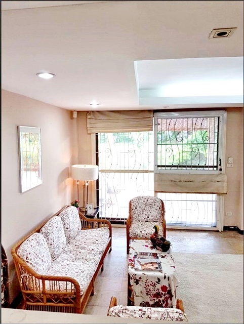 ริมน้ำ ติดBTS แยก พหลโยธิน 58 ทาวน์เฮาส์ 3 ชั้น คปอ. เฟอร์บางส่วน 43ตรว. 550ตรม. 3นอน 3น้ำ 2จอดรถ 3แอร์