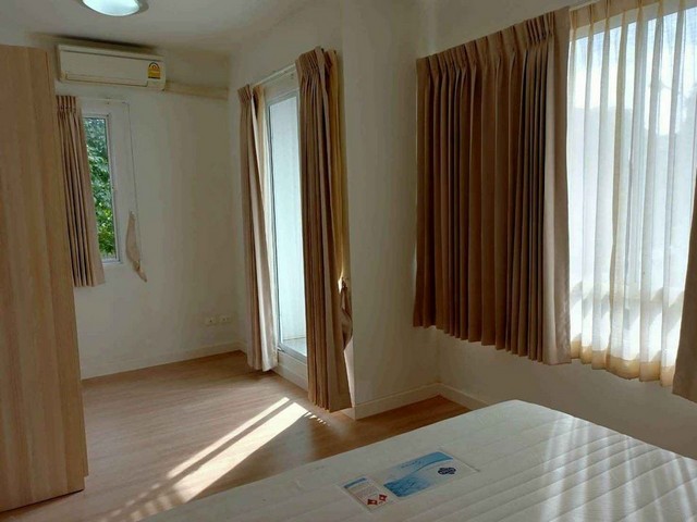 ให้เช่าทาวน์โฮมหลังมุม 31 ตารางวา หลังแฟชั่น ไอส์แลนด์ เยื้องทางเข้า ซาฟารีเวิลด์