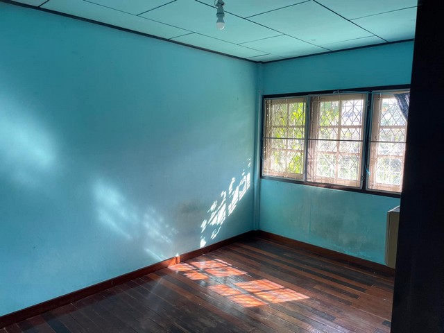 ขายทาวน์เฮ้าส์ 2ชั้น อ.เมือง จ.นครสวรรค์  ราคา 1,100,000 บาท 2นอน 1น้ำ  10.8 ตร.ว.