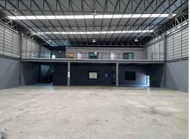 ให้เช่าโกดังโรงงาน พร้อมออฟฟิศ 2 ชั้น บนเนื้อที่ 277 ตรว พื้นที่ใช้สอย 645 ตรม. ซอยคิงคอง เทพารักษ์ รหัสทรัพย์  TO786