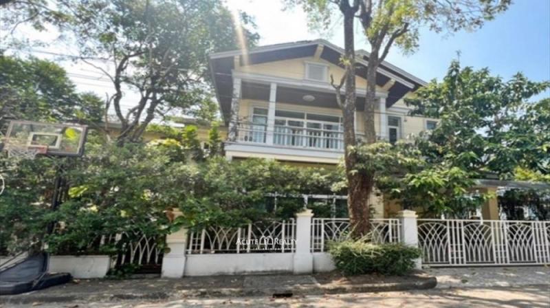 ขายบ้านเดี่ยว มบ. บ้านสวนปริญสิริ ซอยโยธินพัฒนา 3 ถนนประดิษฐ์มนูธรรม เขตบึงกุ่ม กรุงเทพมหานครข้อมูลทรัพย์– บ้านเดี่ยว เนื้อที่ 83.9 ตารางวา พื้นที่ใช้สอยประมาณ 300 ตารางเมตร– 2 ชั้น 4 นอน 3 น้ำ 1 ห้องทำงาน 1 ห้องนั่งเล่น 1 ครัว 1 แม่บ้านพร้อมห้องน้ำ- ตกแต่งสวยครบทั้งหลัง- บรรยากาศเงียบสงบ ปลอดภัย เหมาะแก่การพักอาศัย- รปภ. ตลอด 24 ชม. กล้องวงจรปิด สระว่ายน้ำส่วนกลางราคาขา