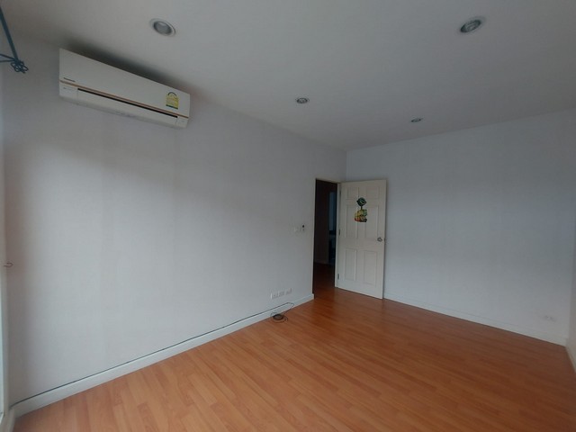 ขายคอนโด แอสปาย งามวงศ์วาน(Aspire Ngamwongwan) ชั้น 28 1นอน 28.53 ตรม. ห้องริม ติดถนนใหญ่ ห้องใหม่ ไม่เคยอยู่ ใกล้ทางด่วน