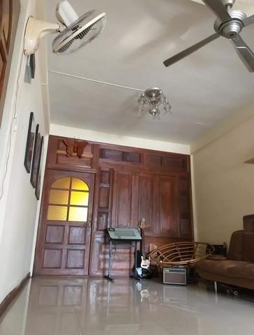 ให้เช่าอาคารพาณิชย์ 3.5 ชั้น ริมถนนอินทามระ ตรงข้ามซอยอินทามระ 57